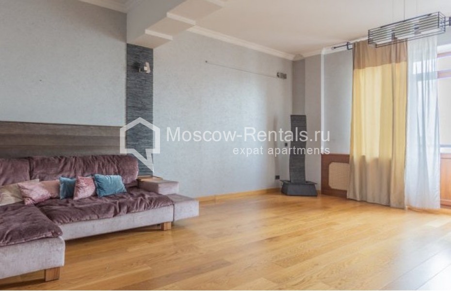 Photo #2 3-room (2 BR) apartment for <a href="http://moscow-rentals.ru/en/articles/long-term-rent" target="_blank">a long-term</a> rent
 in Russia, Moscow, Bolshaya Yakimanka str, 26