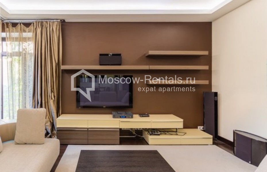 Photo #5 3-room (2 BR) apartment for <a href="http://moscow-rentals.ru/en/articles/long-term-rent" target="_blank">a long-term</a> rent
 in Russia, Moscow, 3rd Kadashevskyi lane, 4с2/16