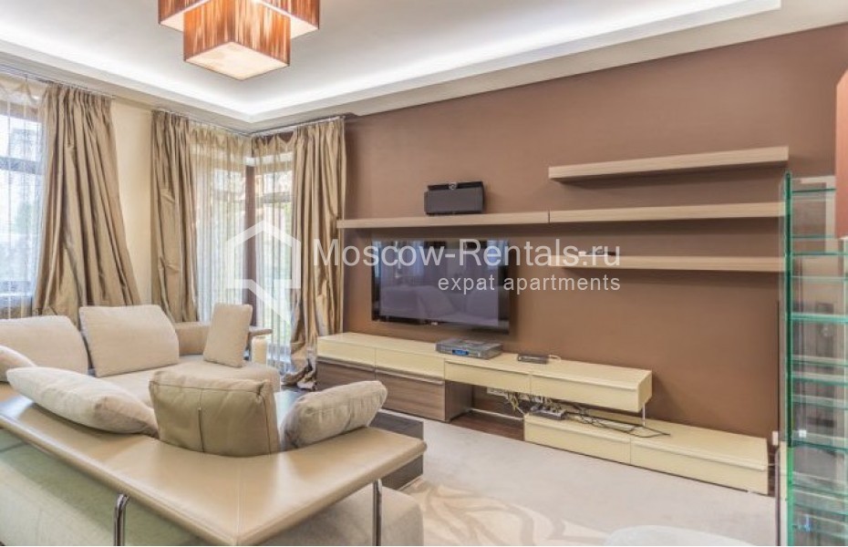 Photo #4 3-room (2 BR) apartment for <a href="http://moscow-rentals.ru/en/articles/long-term-rent" target="_blank">a long-term</a> rent
 in Russia, Moscow, 3rd Kadashevskyi lane, 4с2/16