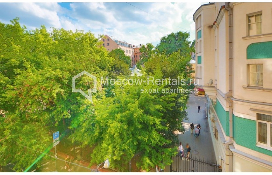 Photo #18 4-room (3 BR) apartment for <a href="http://moscow-rentals.ru/en/articles/long-term-rent" target="_blank">a long-term</a> rent
 in Russia, Moscow, Zhukovskogo str, 7