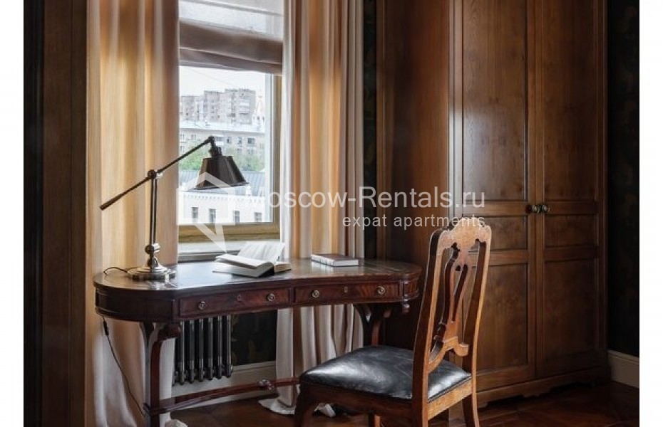 Photo #11 4-room (3 BR) apartment for <a href="http://moscow-rentals.ru/en/articles/long-term-rent" target="_blank">a long-term</a> rent
 in Russia, Moscow, Rochdelskaya str, 11/5