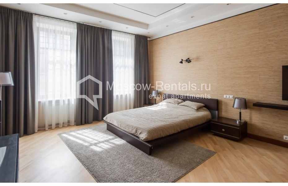 Photo #7 4-room (3 BR) apartment for <a href="http://moscow-rentals.ru/en/articles/long-term-rent" target="_blank">a long-term</a> rent
 in Russia, Moscow, Trubnikovkyi lane, 30С1