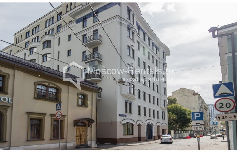 Photo #20 4-room (3 BR) apartment for <a href="http://moscow-rentals.ru/en/articles/long-term-rent" target="_blank">a long-term</a> rent
 in Russia, Moscow, Trubnikovkyi lane, 30С1