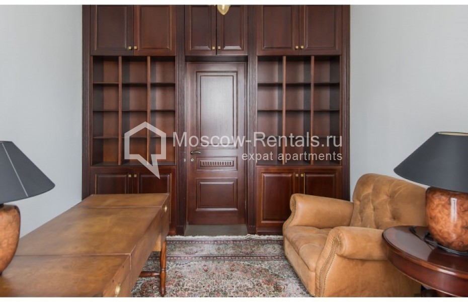 Photo #10 4-room (3 BR) apartment for <a href="http://moscow-rentals.ru/en/articles/long-term-rent" target="_blank">a long-term</a> rent
 in Russia, Moscow, Ermolaevskyi lane, 4