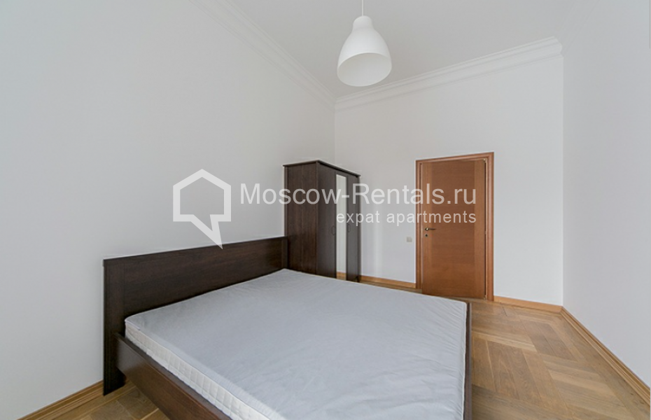 Photo #14 5-room (4 BR) apartment for <a href="http://moscow-rentals.ru/en/articles/long-term-rent" target="_blank">a long-term</a> rent
 in Russia, Moscow, Solyanka str, 1/2С1
