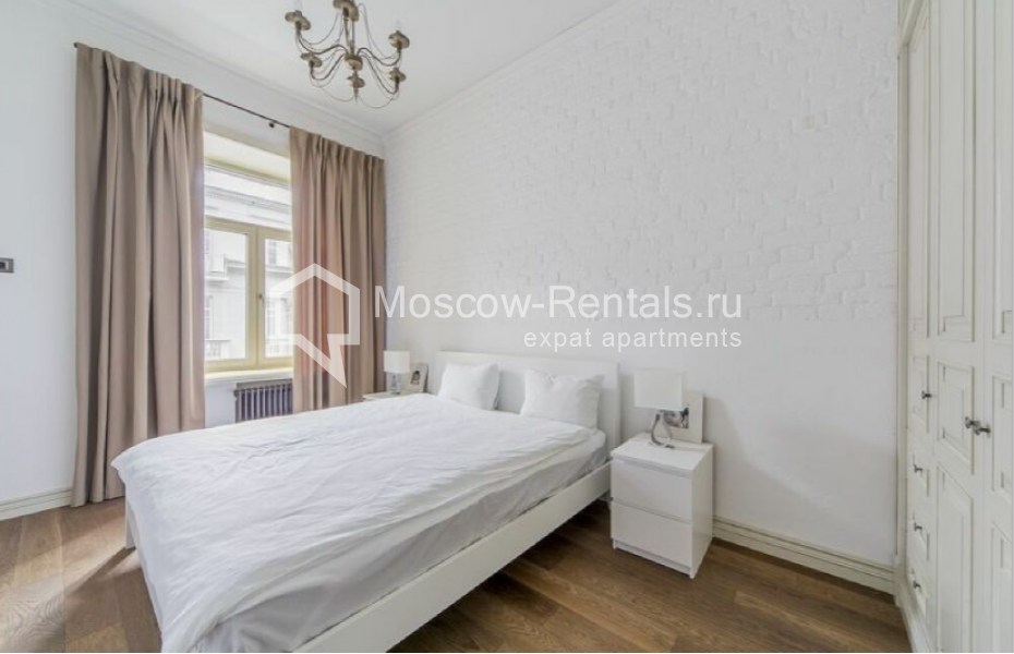 Photo #9 4-room (3 BR) apartment for <a href="http://moscow-rentals.ru/en/articles/long-term-rent" target="_blank">a long-term</a> rent
 in Russia, Moscow, Solyanka str, 1/2С1