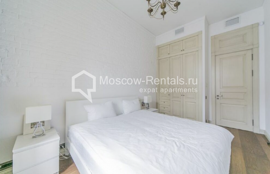 Photo #10 4-room (3 BR) apartment for <a href="http://moscow-rentals.ru/en/articles/long-term-rent" target="_blank">a long-term</a> rent
 in Russia, Moscow, Solyanka str, 1/2С1
