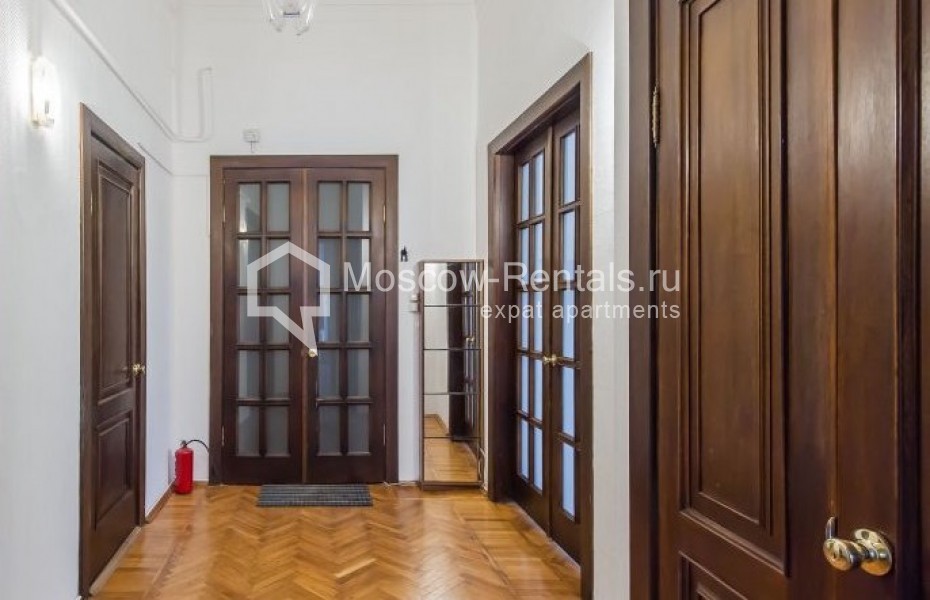 Photo #16 5-room (4 BR) apartment for <a href="http://moscow-rentals.ru/en/articles/long-term-rent" target="_blank">a long-term</a> rent
 in Russia, Moscow, Brusov lane, 6