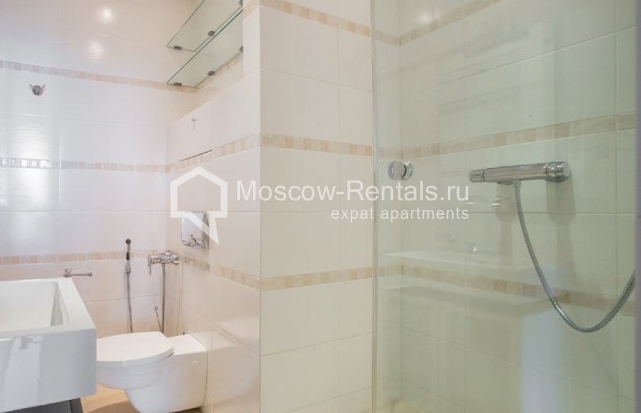 Photo #12 4-room (3 BR) apartment for <a href="http://moscow-rentals.ru/en/articles/long-term-rent" target="_blank">a long-term</a> rent
 in Russia, Moscow, Strastnoi blv, 10к1