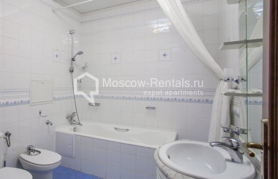 Photo #16 6-room (5 BR) apartment for <a href="http://moscow-rentals.ru/en/articles/long-term-rent" target="_blank">a long-term</a> rent
 in Russia, Moscow, 1st Zachatievskyi lane, 6