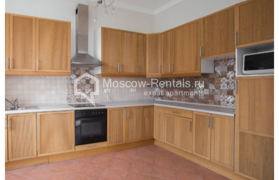 Photo #3 5-room (4 BR) apartment for <a href="http://moscow-rentals.ru/en/articles/long-term-rent" target="_blank">a long-term</a> rent
 in Russia, Moscow, Petrovskyi lane, 1/30С2
