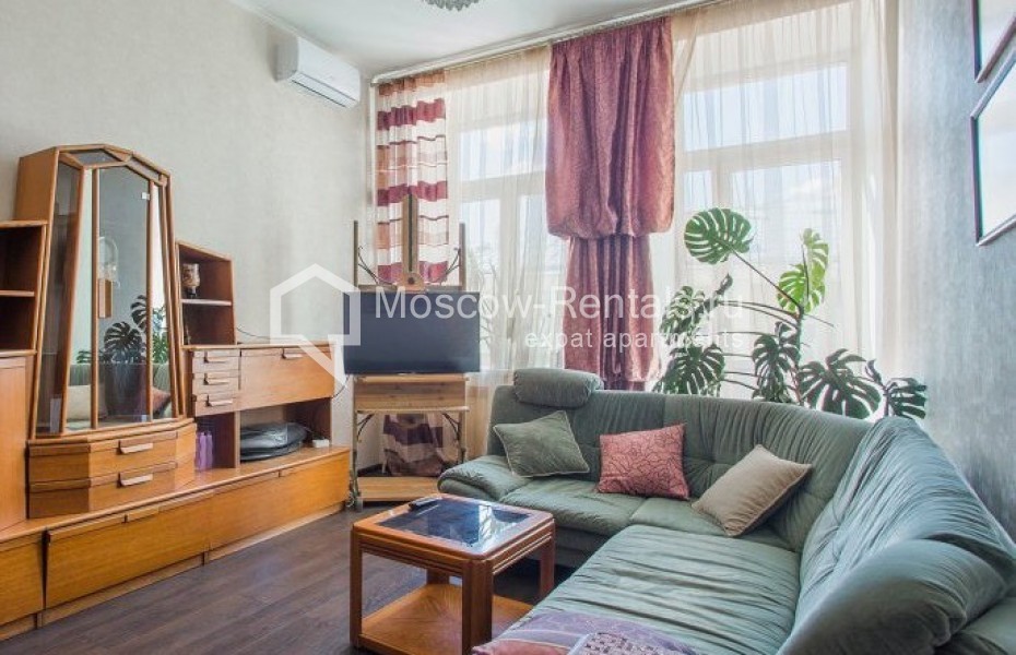 Photo #1 2-room (1 BR) apartment for <a href="http://moscow-rentals.ru/en/articles/long-term-rent" target="_blank">a long-term</a> rent
 in Russia, Moscow, Gusyatnikov lane, 3/1С1