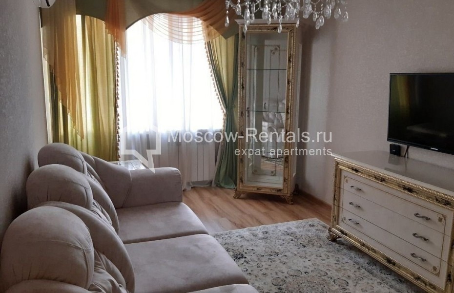 Photo #1 2-room (1 BR) apartment for <a href="http://moscow-rentals.ru/en/articles/long-term-rent" target="_blank">a long-term</a> rent
 in Russia, Moscow, Staraya Basmannaya str, 9к2