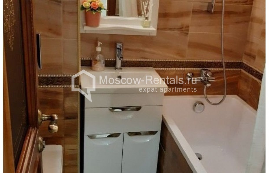 Photo #11 2-room (1 BR) apartment for <a href="http://moscow-rentals.ru/en/articles/long-term-rent" target="_blank">a long-term</a> rent
 in Russia, Moscow, Staraya Basmannaya str, 9к2