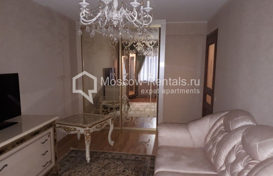 Photo #3 2-room (1 BR) apartment for <a href="http://moscow-rentals.ru/en/articles/long-term-rent" target="_blank">a long-term</a> rent
 in Russia, Moscow, Staraya Basmannaya str, 9к2