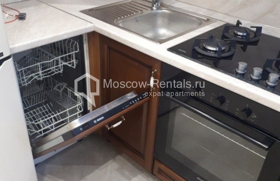 Photo #9 2-room (1 BR) apartment for <a href="http://moscow-rentals.ru/en/articles/long-term-rent" target="_blank">a long-term</a> rent
 in Russia, Moscow, Staraya Basmannaya str, 9к2
