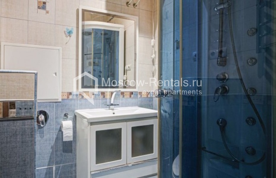 Photo #7 3-room (2 BR) apartment for <a href="http://moscow-rentals.ru/en/articles/long-term-rent" target="_blank">a long-term</a> rent
 in Russia, Moscow, Petroverigskyi lane, 3С1