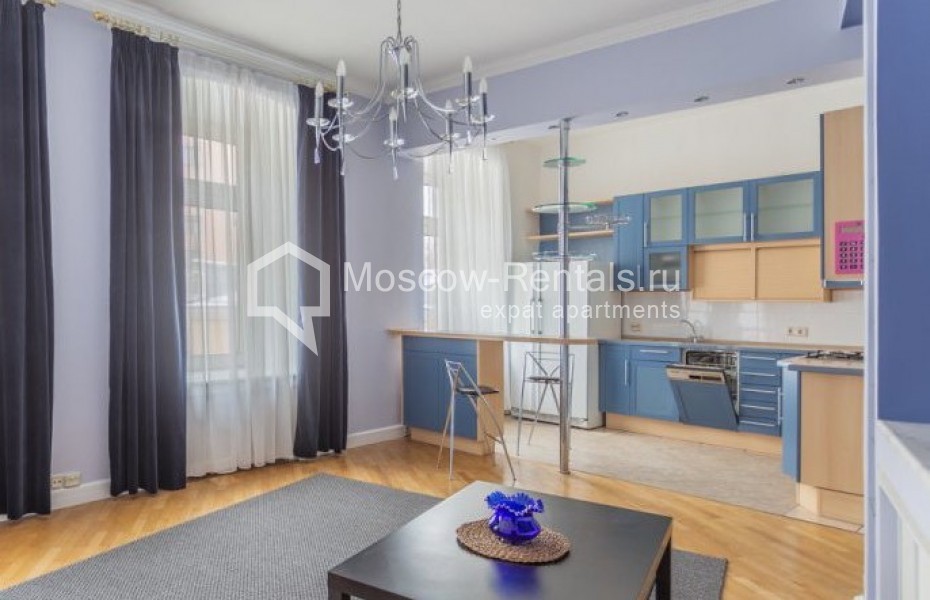Photo #1 3-room (2 BR) apartment for <a href="http://moscow-rentals.ru/en/articles/long-term-rent" target="_blank">a long-term</a> rent
 in Russia, Moscow, 4th Rostovskyi lane, 2С2