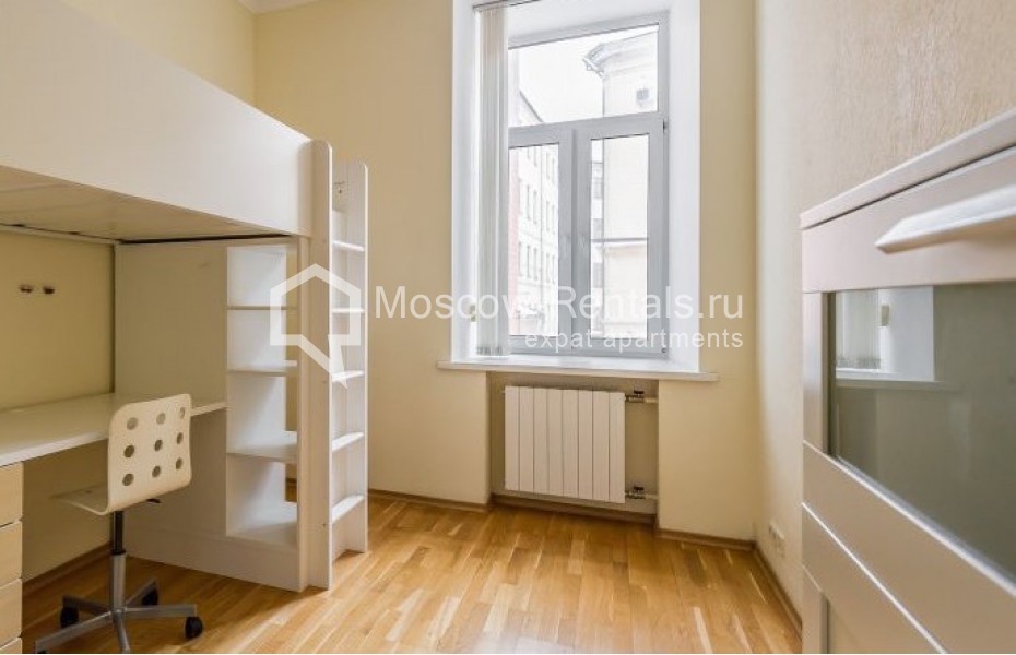Photo #7 4-room (3 BR) apartment for <a href="http://moscow-rentals.ru/en/articles/long-term-rent" target="_blank">a long-term</a> rent
 in Russia, Moscow, Myasnitskaya str, 21С8