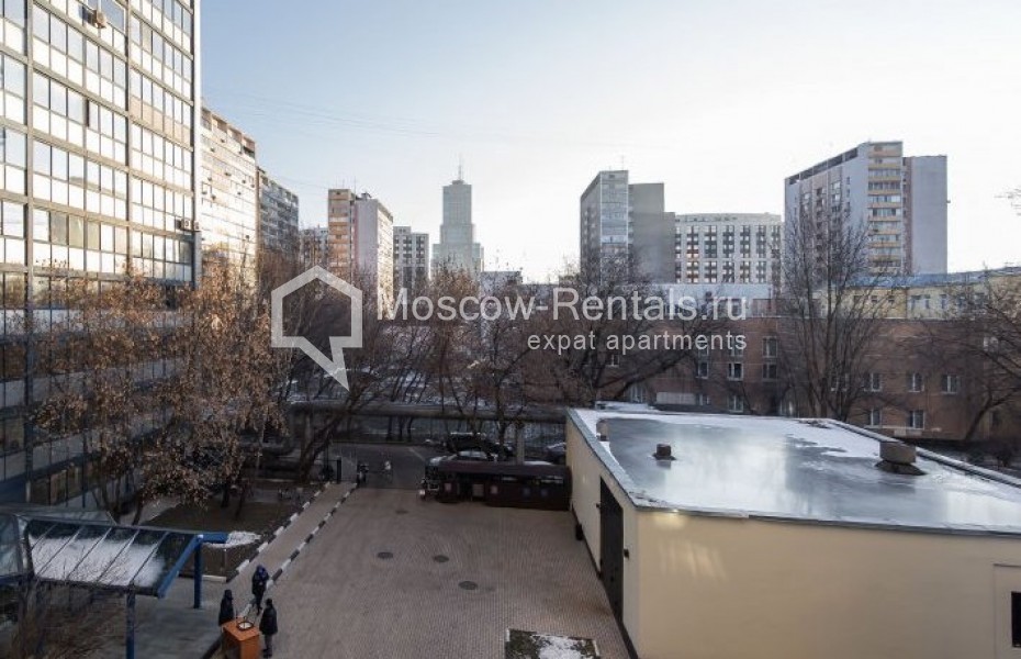 Photo #13 3-room (2 BR) apartment for <a href="http://moscow-rentals.ru/en/articles/long-term-rent" target="_blank">a long-term</a> rent
 in Russia, Moscow, Dokuchaev lane, 2