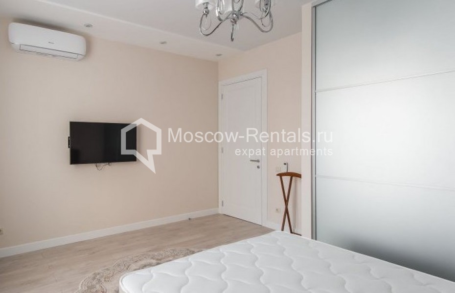 Photo #6 3-room (2 BR) apartment for <a href="http://moscow-rentals.ru/en/articles/long-term-rent" target="_blank">a long-term</a> rent
 in Russia, Moscow, Dokuchaev lane, 2