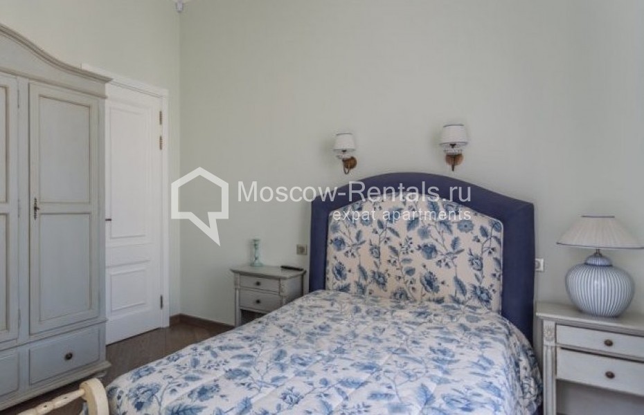 Photo #12 4-room (3 BR) apartment for <a href="http://moscow-rentals.ru/en/articles/long-term-rent" target="_blank">a long-term</a> rent
 in Russia, Moscow, B. Kharitonievskyi lane, 14