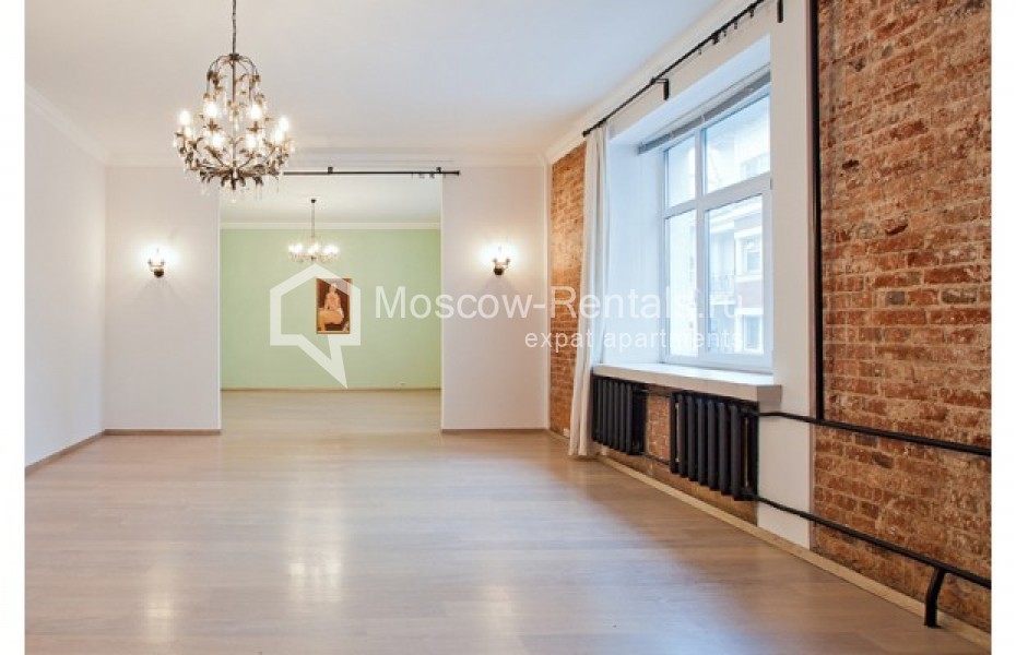 Photo #3 4-room (3 BR) apartment for <a href="http://moscow-rentals.ru/en/articles/long-term-rent" target="_blank">a long-term</a> rent
 in Russia, Moscow, B. Sukharevskyi lane, 15С1