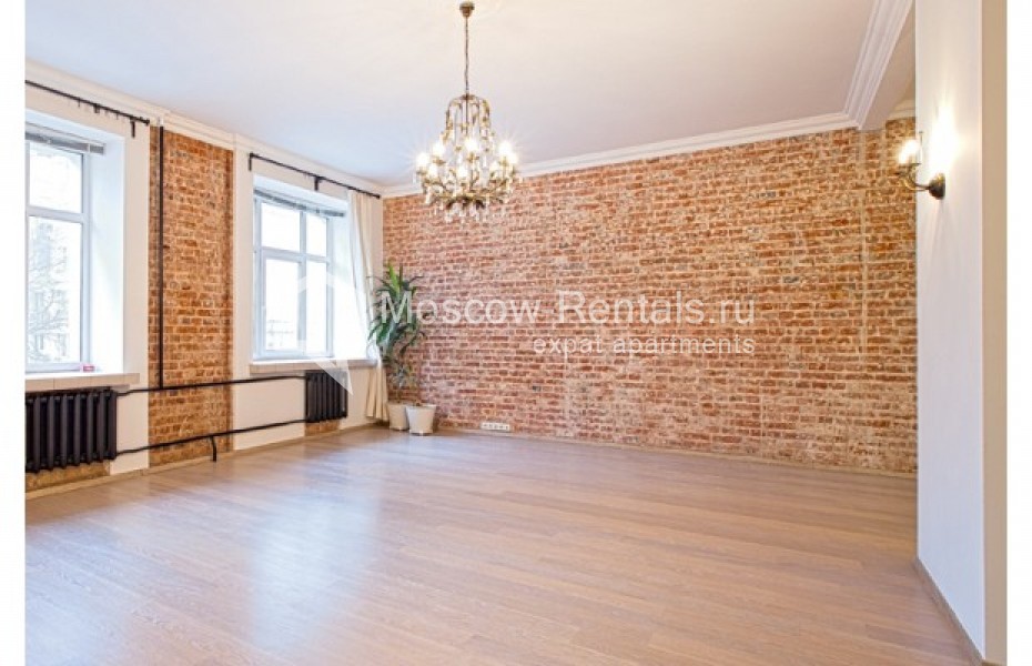 Photo #2 4-room (3 BR) apartment for <a href="http://moscow-rentals.ru/en/articles/long-term-rent" target="_blank">a long-term</a> rent
 in Russia, Moscow, B. Sukharevskyi lane, 15С1