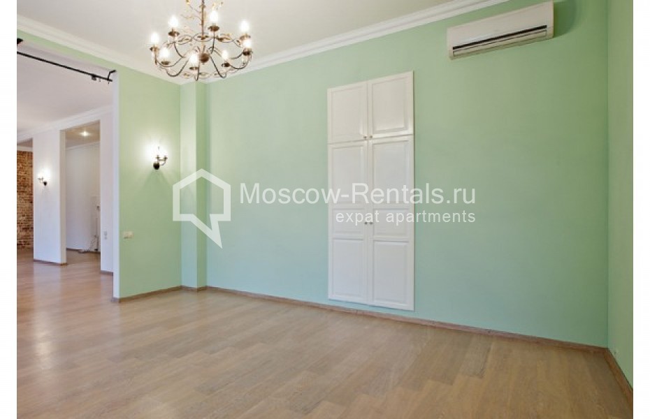 Photo #8 4-room (3 BR) apartment for <a href="http://moscow-rentals.ru/en/articles/long-term-rent" target="_blank">a long-term</a> rent
 in Russia, Moscow, B. Sukharevskyi lane, 15С1
