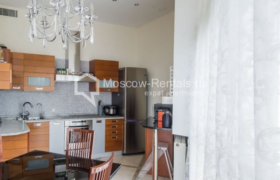 Photo #5 3-room (2 BR) apartment for <a href="http://moscow-rentals.ru/en/articles/long-term-rent" target="_blank">a long-term</a> rent
 in Russia, Moscow, Mashkova str, 6С1