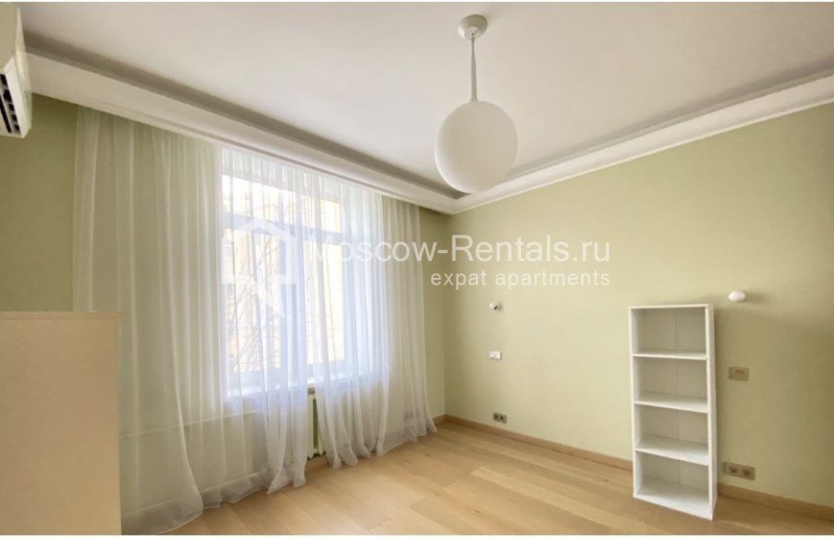 Photo #11 3-room (2 BR) apartment for <a href="http://moscow-rentals.ru/en/articles/long-term-rent" target="_blank">a long-term</a> rent
 in Russia, Moscow, B. Levshinskyi lane