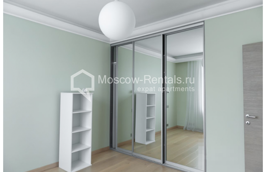 Photo #13 3-room (2 BR) apartment for <a href="http://moscow-rentals.ru/en/articles/long-term-rent" target="_blank">a long-term</a> rent
 in Russia, Moscow, B. Levshinskyi lane