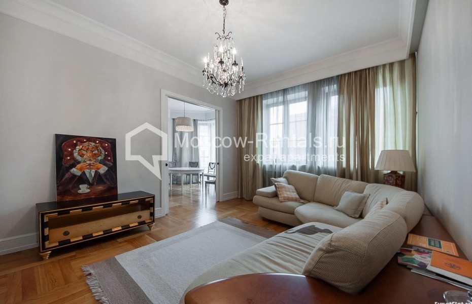 Photo #1 5-room (4 BR) apartment for <a href="http://moscow-rentals.ru/en/articles/long-term-rent" target="_blank">a long-term</a> rent
 in Russia, Moscow, Molochnyi lane, 4