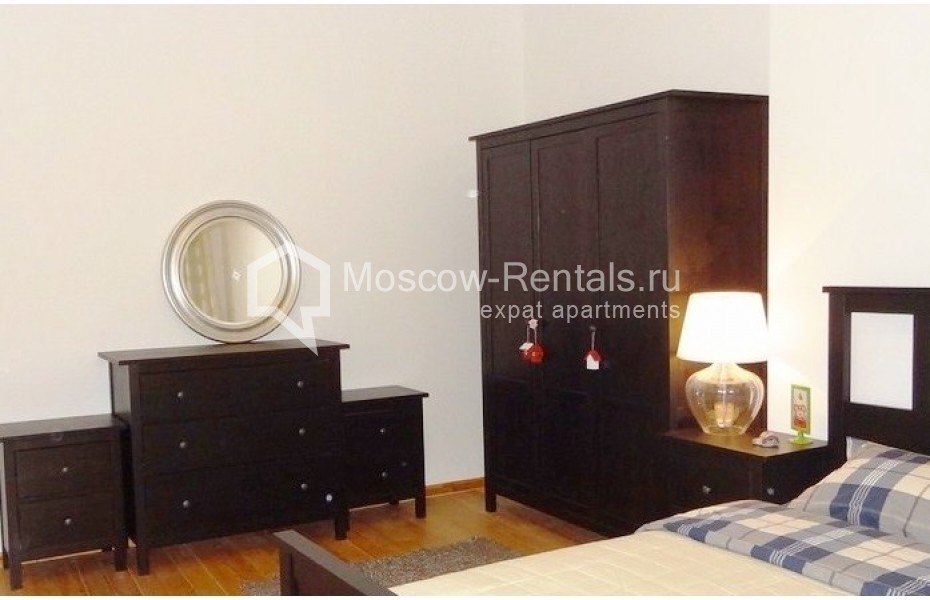 Photo #13 4-room (3 BR) apartment for <a href="http://moscow-rentals.ru/en/articles/long-term-rent" target="_blank">a long-term</a> rent
 in Russia, Moscow, Bolshoi Znamensky lane, 6