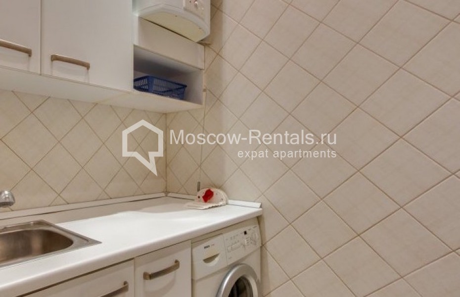 Photo #16 5-room (4 BR) apartment for <a href="http://moscow-rentals.ru/en/articles/long-term-rent" target="_blank">a long-term</a> rent
 in Russia, Moscow, Mansurovskyi lane, 5