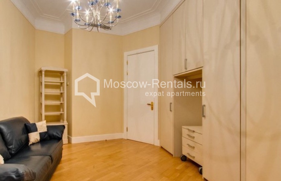 Photo #10 5-room (4 BR) apartment for <a href="http://moscow-rentals.ru/en/articles/long-term-rent" target="_blank">a long-term</a> rent
 in Russia, Moscow, Mansurovskyi lane, 5