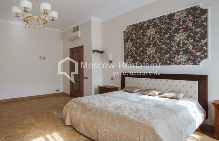 Photo #6 5-room (4 BR) apartment for <a href="http://moscow-rentals.ru/en/articles/long-term-rent" target="_blank">a long-term</a> rent
 in Russia, Moscow, Lavrushinskyi lane,11к1