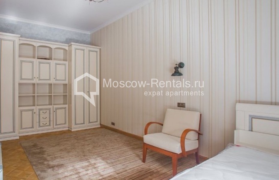 Photo #12 5-room (4 BR) apartment for <a href="http://moscow-rentals.ru/en/articles/long-term-rent" target="_blank">a long-term</a> rent
 in Russia, Moscow, Lavrushinskyi lane,11к1
