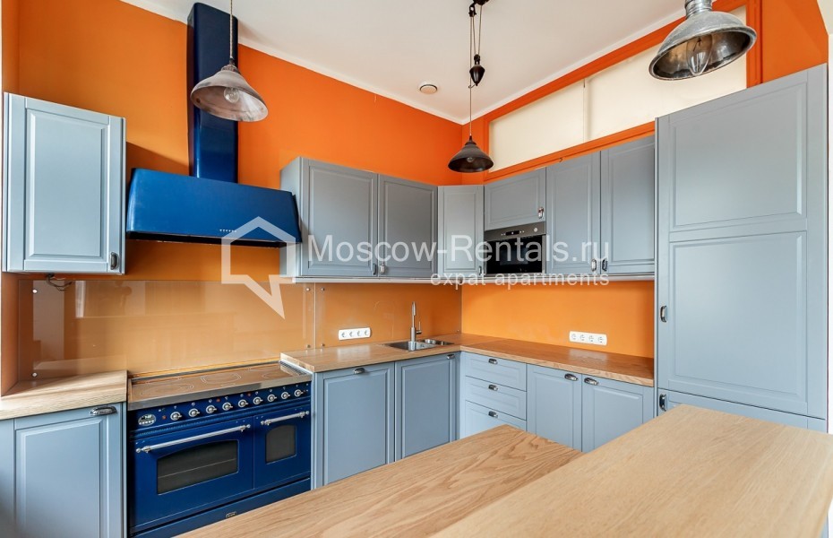 Photo #4 6-room (5 BR) apartment for <a href="http://moscow-rentals.ru/en/articles/long-term-rent" target="_blank">a long-term</a> rent
 in Russia, Moscow, Ostozhenka str, 7С1