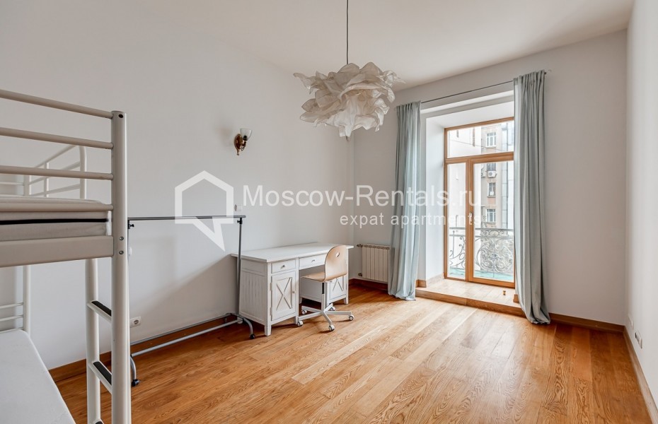 Photo #7 6-room (5 BR) apartment for <a href="http://moscow-rentals.ru/en/articles/long-term-rent" target="_blank">a long-term</a> rent
 in Russia, Moscow, Ostozhenka str, 7С1