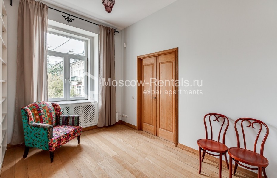 Photo #11 6-room (5 BR) apartment for <a href="http://moscow-rentals.ru/en/articles/long-term-rent" target="_blank">a long-term</a> rent
 in Russia, Moscow, Ostozhenka str, 7С1
