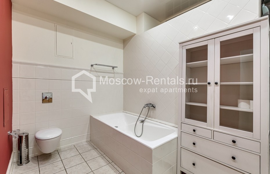 Photo #21 6-room (5 BR) apartment for <a href="http://moscow-rentals.ru/en/articles/long-term-rent" target="_blank">a long-term</a> rent
 in Russia, Moscow, Ostozhenka str, 7С1