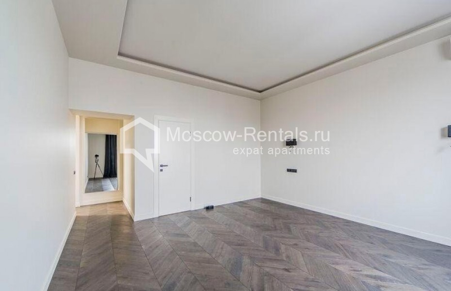Photo #12 4-room (3 BR) apartment for <a href="http://moscow-rentals.ru/en/articles/long-term-rent" target="_blank">a long-term</a> rent
 in Russia, Moscow, Spiridonovka str, 18