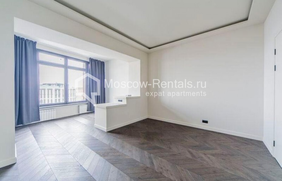 Photo #7 4-room (3 BR) apartment for <a href="http://moscow-rentals.ru/en/articles/long-term-rent" target="_blank">a long-term</a> rent
 in Russia, Moscow, Spiridonovka str, 18