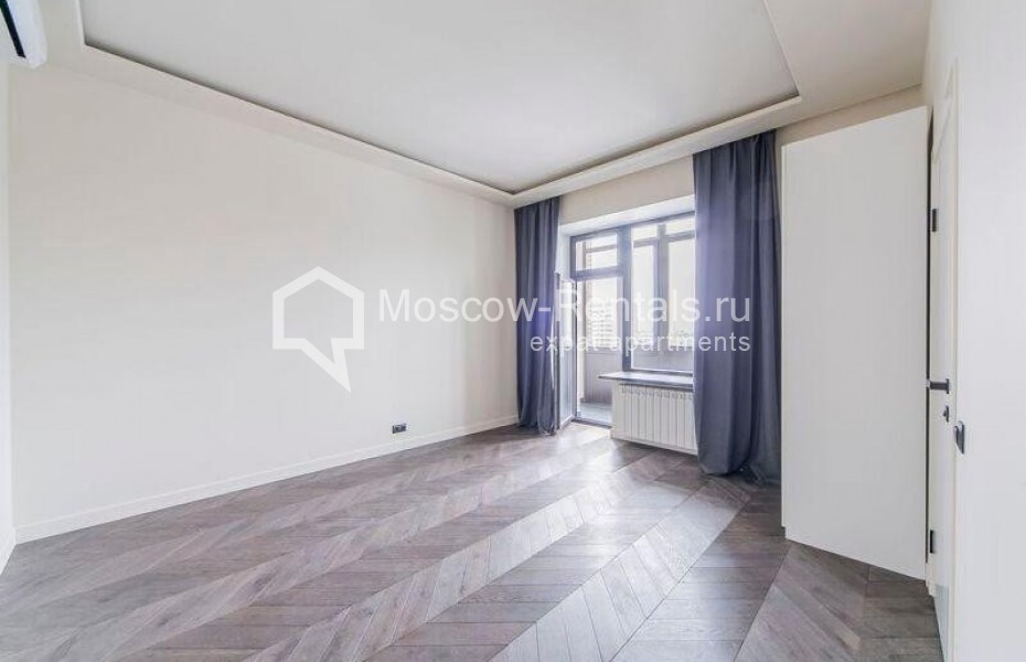 Photo #13 4-room (3 BR) apartment for <a href="http://moscow-rentals.ru/en/articles/long-term-rent" target="_blank">a long-term</a> rent
 in Russia, Moscow, Spiridonovka str, 18