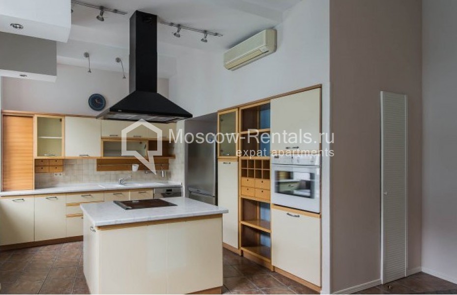 Photo #6 5-room (4 BR) apartment for <a href="http://moscow-rentals.ru/en/articles/long-term-rent" target="_blank">a long-term</a> rent
 in Russia, Moscow, B. Afanasievskyi lane, 41