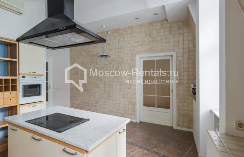Photo #7 5-room (4 BR) apartment for <a href="http://moscow-rentals.ru/en/articles/long-term-rent" target="_blank">a long-term</a> rent
 in Russia, Moscow, B. Afanasievskyi lane, 41