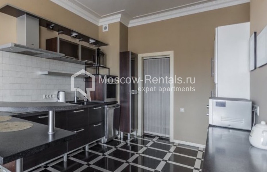 Photo #6 4-room (3 BR) apartment for <a href="http://moscow-rentals.ru/en/articles/long-term-rent" target="_blank">a long-term</a> rent
 in Russia, Moscow, 1st Tverskoi-Yamskoi lane, 11