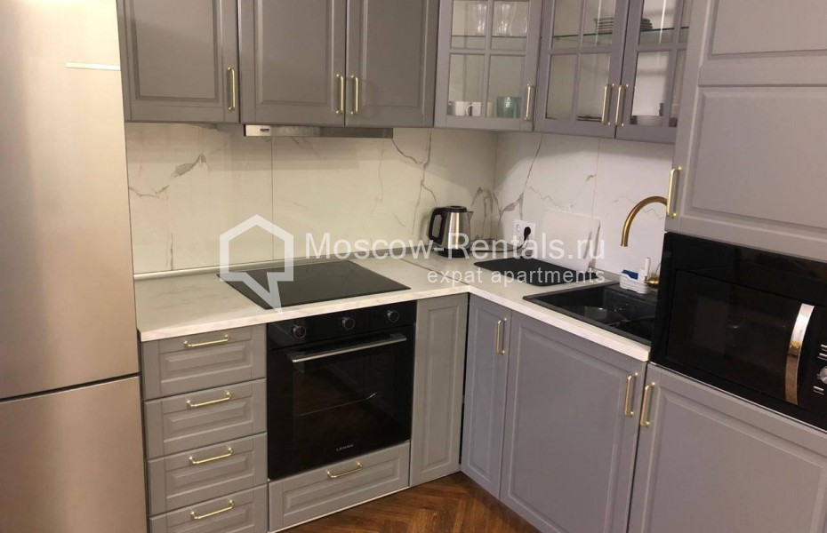 Photo #3 3-room (2 BR) apartment for <a href="http://moscow-rentals.ru/en/articles/long-term-rent" target="_blank">a long-term</a> rent
 in Russia, Moscow, Leningradsky prosp, 29к2