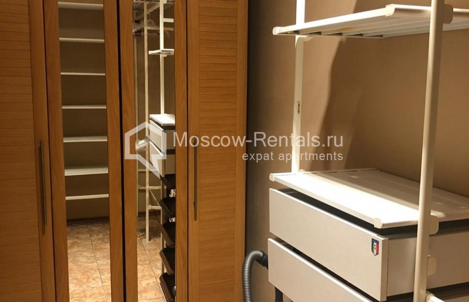 Photo #9 3-room (2 BR) apartment for <a href="http://moscow-rentals.ru/en/articles/long-term-rent" target="_blank">a long-term</a> rent
 in Russia, Moscow, Lobachevskogo str, 52К1